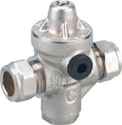 WATTS INDUSTRIES REDUFIX DRUKVERMINDERAAR. 22MM KNEL. INSTELBAAR VAN 1,5-5 BAR MAXIMAAL 15 BAR. MESSING VERNIKKELD. 735082118