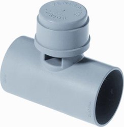 MCALPINE VENTAPIPE 15 BELUCHTER MET T-STUK 40MM KLEMVERBINDING GRIJS (VOOR BELUCHTING VAN EEN LOZINGTOESTEL) 0055130