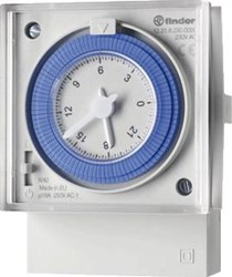 FINDER TIJDSCHAKELKLOK 72X72 MM FRONTMONTAGE MOTOR KWARTS 1X WISSEL AANSLUITSPANNING 230VAC DAGPROGRAMMA 70 UUR GANGRESERVE 12.31.8.230.0000