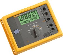 FLUKE 1623-2 IS EEN UNIEKE AARDINGSTESTER DIE OP ALLE VIER MANIEREN AARDINGSMETINGEN KAN UITVOEREN 4325155