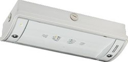 FAMOSTAR PRO PLUS V-230 NOODVERLICHTING PLAFONDOPBOUW 415LM 5000-6000K ZONDER PICTOGRAM KUNSTSTOF IP65 HXBXL 78X163X351MM 392533