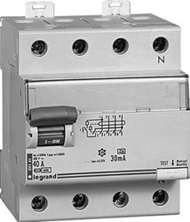 LEGRAND AARDLEKSCHAKELAAR TX3 3P+N 80A 300MA 411787
