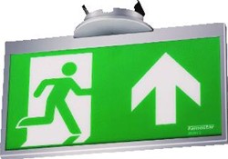 FAMOSTAR GO! IPP-230 NOODVERLICHTING PLAFONDOPBOUW 25M LEESAFSTAND ZONDER PICTOGRAM KUNSTSTOF IP40 HXBXL 146X12X261MM 392962