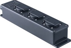 KERAF 16 3XSCHUKO 16A ZWART 104473
