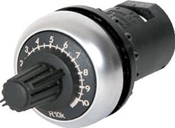 EATON RMQ-TITAN M22 FRONTELEMENT POTENTIOMETER VOOR PANEELINBOUW WEERSTAND WAARDE: 470K NAUWKEURIGHEID: +/-10%(LINEAIR) CHROOM