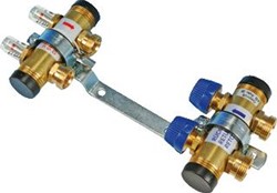 HENCO 7 GROEPS VERDELER MESSING 1-EN 7X 3-4-REGELBAAR MET DEBIETMETING UFH-060507-MD