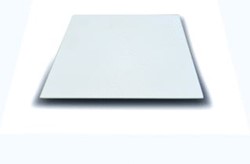 VASCO DESIGN VIERKANTE VENTILATIEVENTIEL KANAAL 125MM 75M3/H ALUMINIUM INCL. SMILEY WIT RAL9016 11VE30120