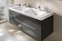 VILLEROY & BOCH SUBWAY 2 KERAMISCHE WASTAFEL 1300X470MM DUBBEL GECOAT UITTIKBARE KRAANGATEN: LINKS EN RECHTS WIT 7175D0R1-2
